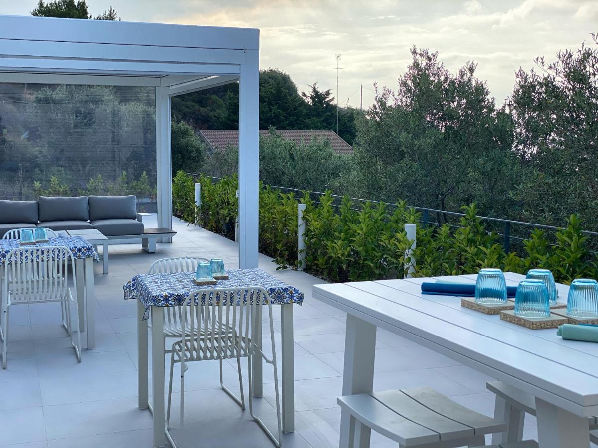 Il Mare Di Giu Boutique Guesthouse Licata Bagian luar foto
